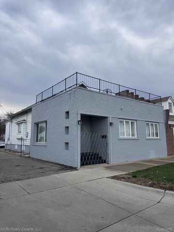 29323 Gratiot Avenue, Roseville, MI 48066