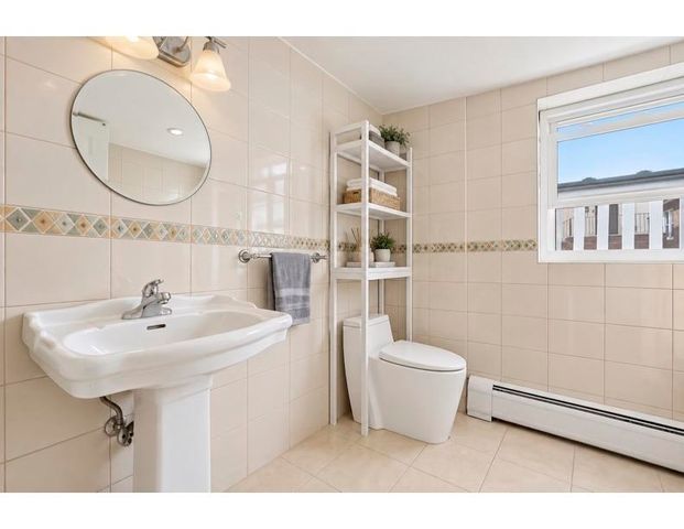 7800 GRAND AVE, North Bergen, NJ 07047