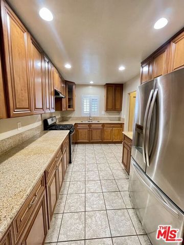 5028 4th Avenue, Los Angeles, CA 90043