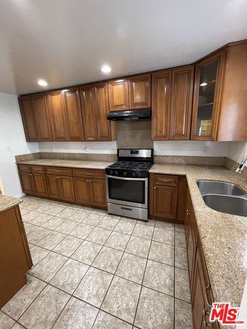 5028 4th Avenue, Los Angeles, CA 90043