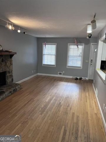 5585 Browns Bridge Road, Cumming, GA 30041