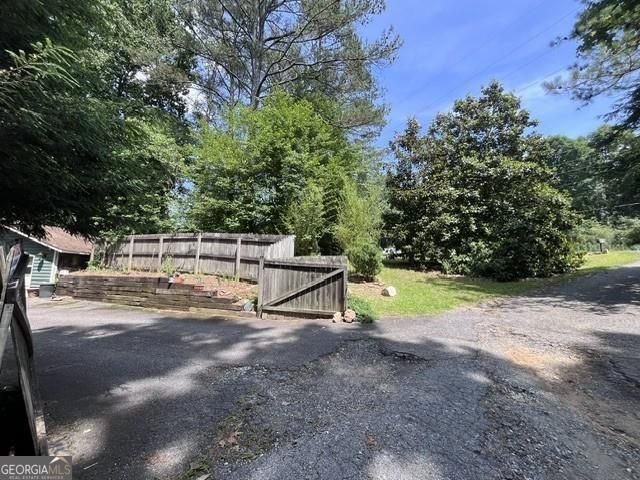 5585 Browns Bridge Road, Cumming, GA 30041
