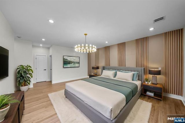 38 Pershing Place, Woodland Park, NJ 07424