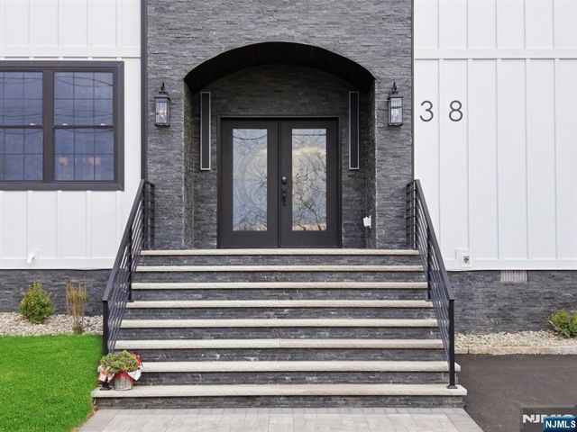 38 Pershing Place, Woodland Park, NJ 07424
