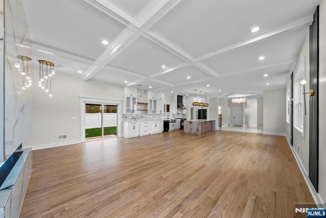 38 Pershing Place, Woodland Park, NJ 07424