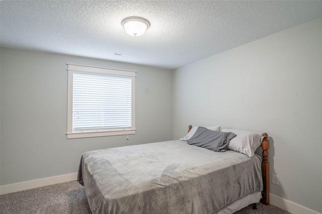 609 NE Maple Street, Elkhart, IA 50073