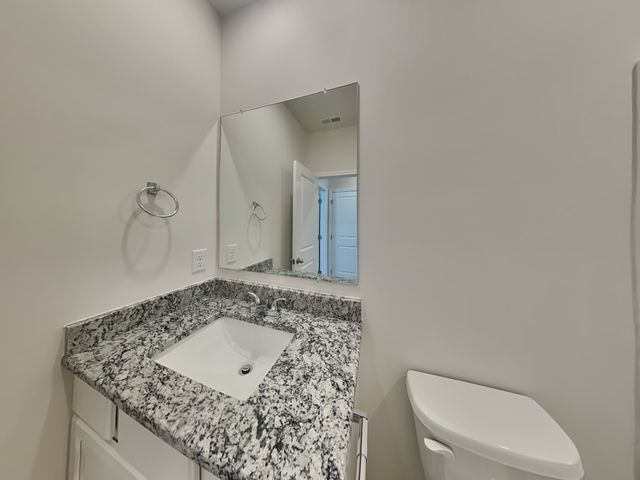 563 Cedar Brook Dr, White House, TN 37188