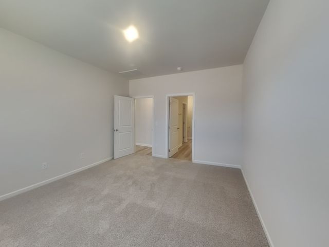 563 Cedar Brook Dr, White House, TN 37188