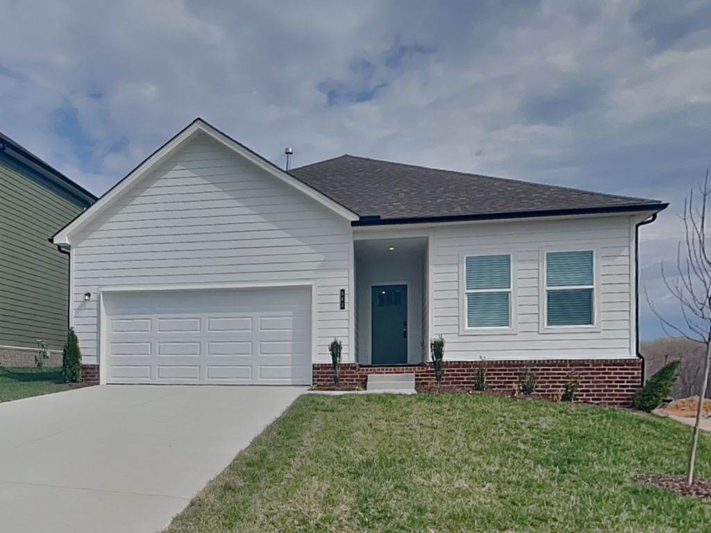 563 Cedar Brook Dr, White House, TN 37188