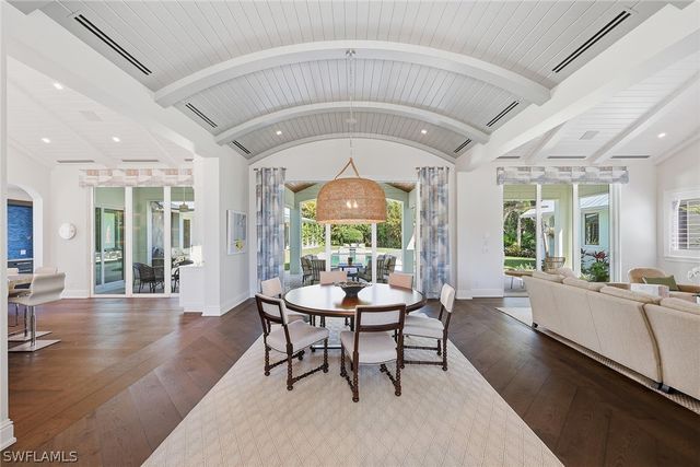 1438 Murex DR, Naples, FL 34102