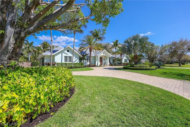 1438 Murex DR, Naples, FL 34102