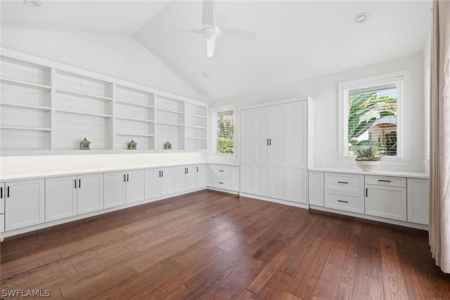 1438 Murex DR, Naples, FL 34102