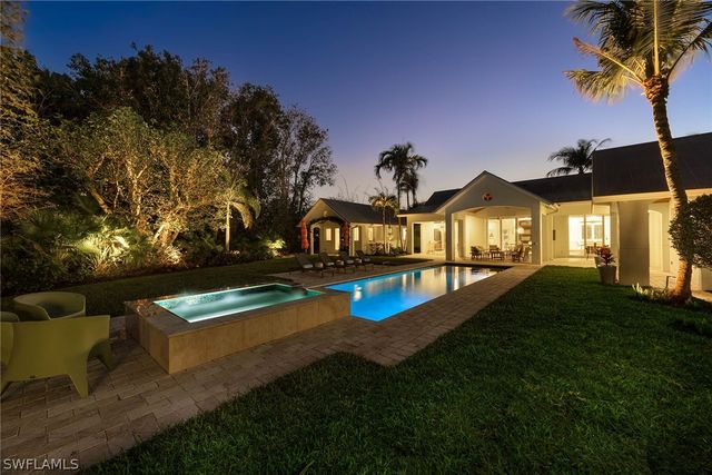 1438 Murex DR, Naples, FL 34102