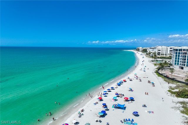 1438 Murex DR, Naples, FL 34102