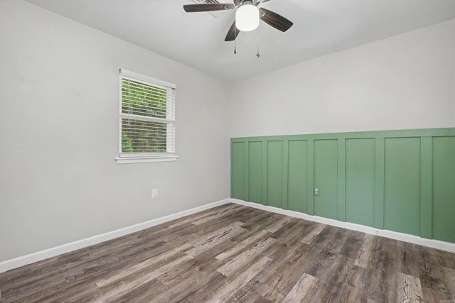 1200 Chris Drive, Benton, AR 72015