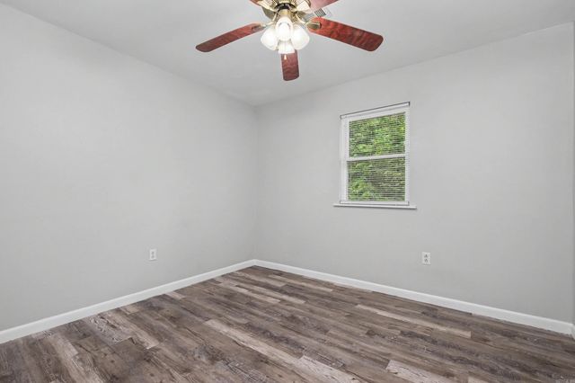 1200 Chris Drive, Benton, AR 72015