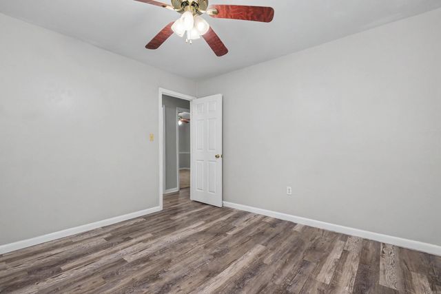 1200 Chris Drive, Benton, AR 72015