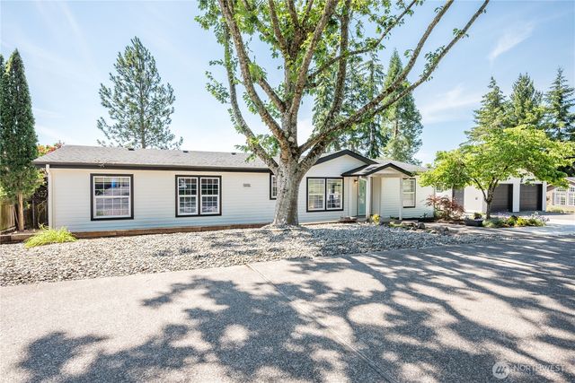105 Robin Court, Longview, WA 98632