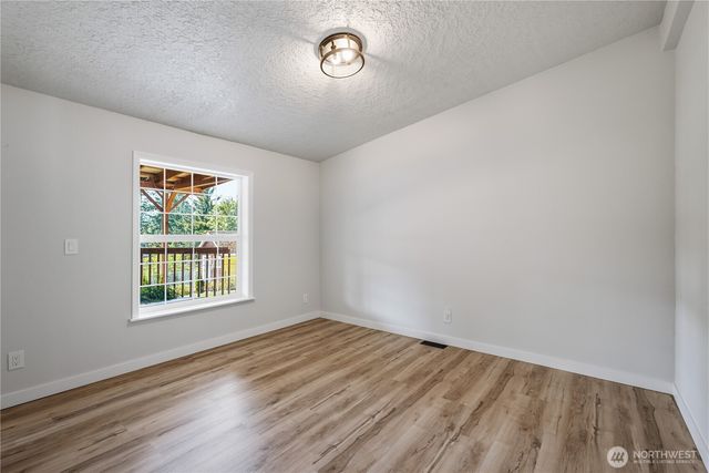 105 Robin Court, Longview, WA 98632