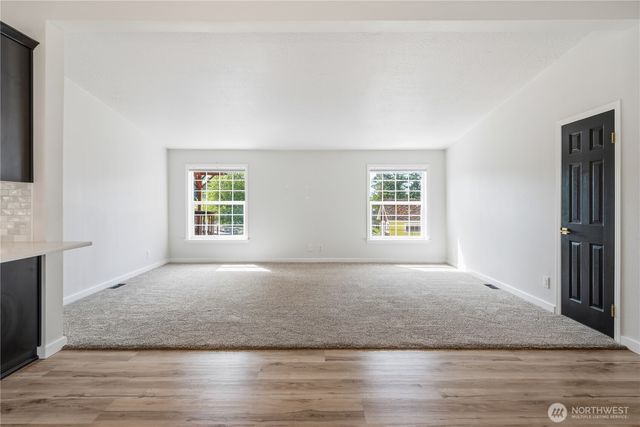 105 Robin Court, Longview, WA 98632