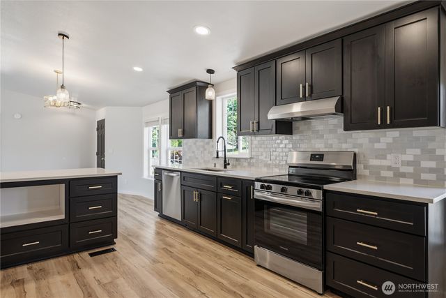 105 Robin Court, Longview, WA 98632