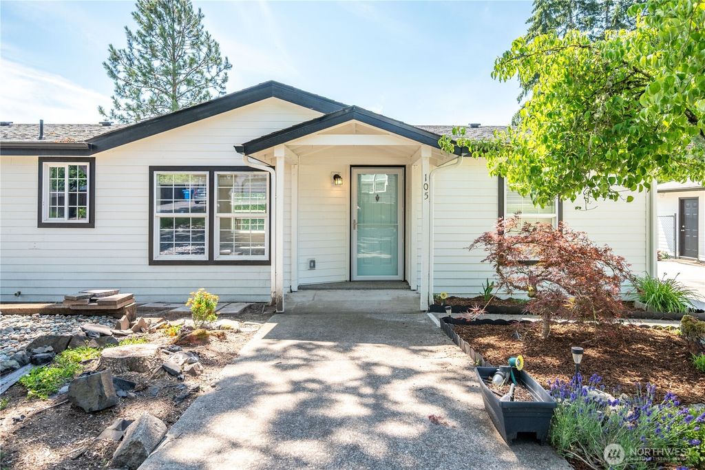 105 Robin Court, Longview, WA 98632