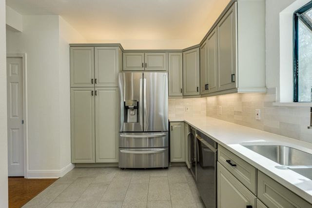 103 Crescent BLF, Lakeway, TX 78734