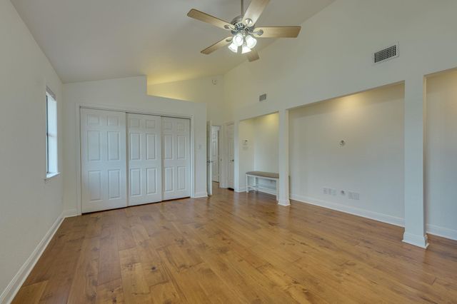103 Crescent BLF, Lakeway, TX 78734