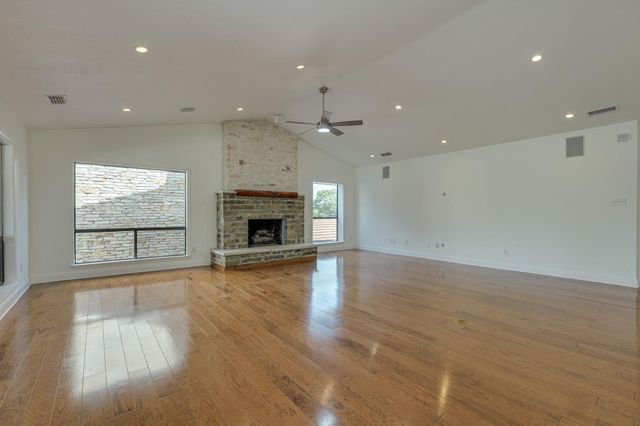 103 Crescent BLF, Lakeway, TX 78734