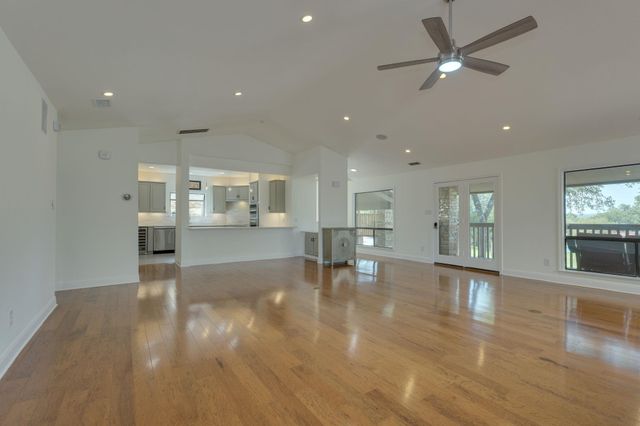 103 Crescent BLF, Lakeway, TX 78734