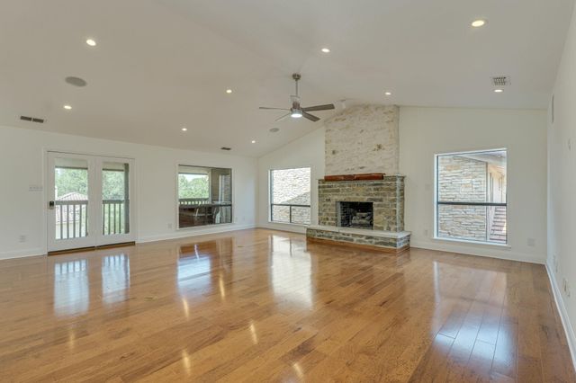 103 Crescent BLF, Lakeway, TX 78734