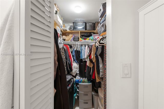 250 180th Drive 159, Sunny Isles Beach, FL 33160