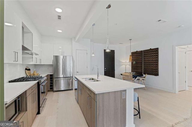 775 Juniper Street NE 212, Atlanta, GA 30308