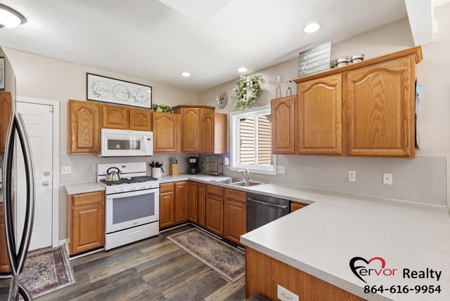 2066 52nd Street Sw, City Of Wyoming, MI 49519