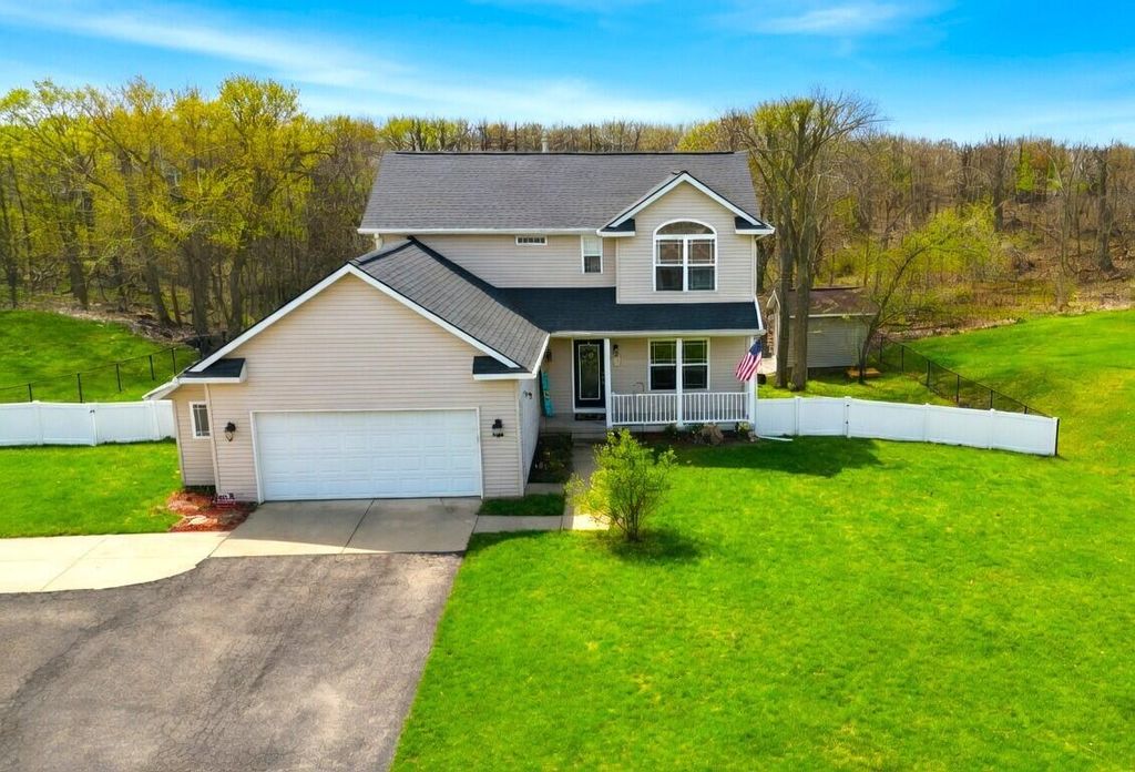 2066 52nd Street Sw, City Of Wyoming, MI 49519
