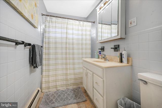6 OVERLOOK DR, Quarryville, PA 17566