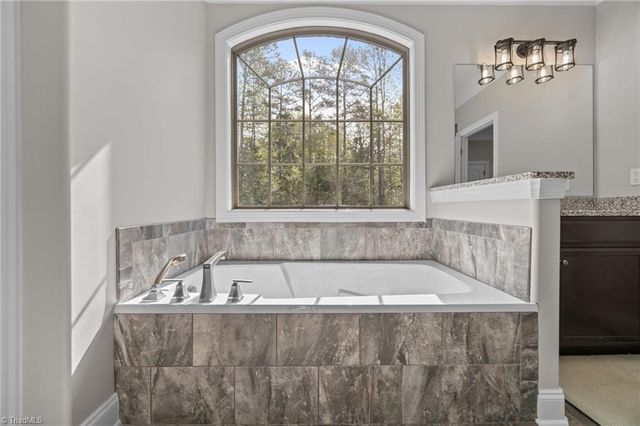 432 Vine Drive, Lexington, NC 27292
