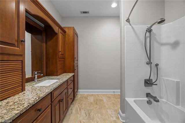 432 Vine Drive, Lexington, NC 27292