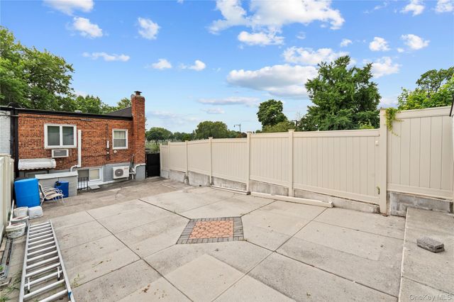 67-01 Eliot Avenue, Middle Village, NY 11379