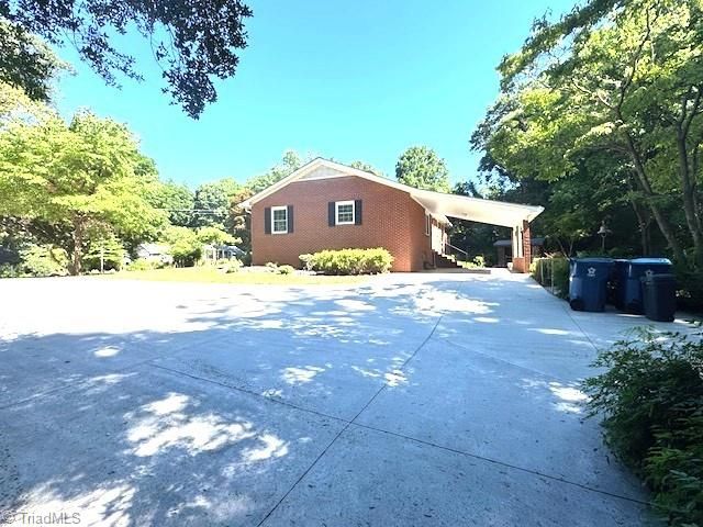268 Magnolia Avenue, Mocksville, NC 27028
