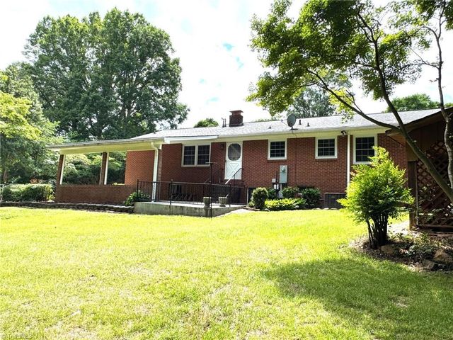268 Magnolia Avenue, Mocksville, NC 27028