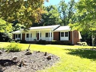 268 Magnolia Avenue, Mocksville, NC 27028