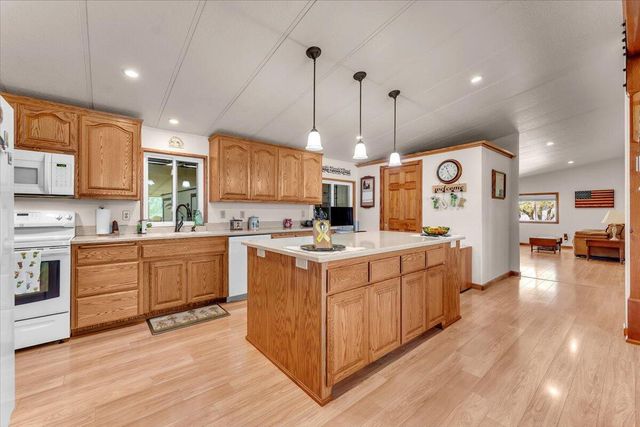 3307 Tarmac Road, Redding, CA 96003