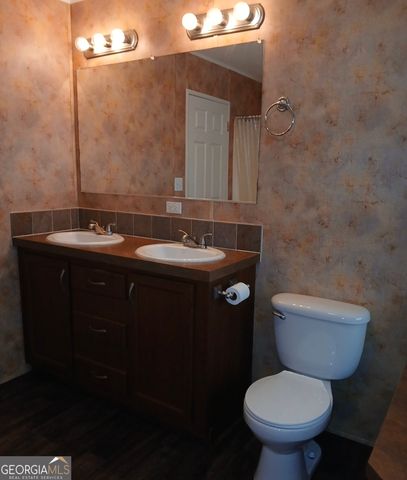 1980 Old Traders Hill Road, Folkston, GA 31537