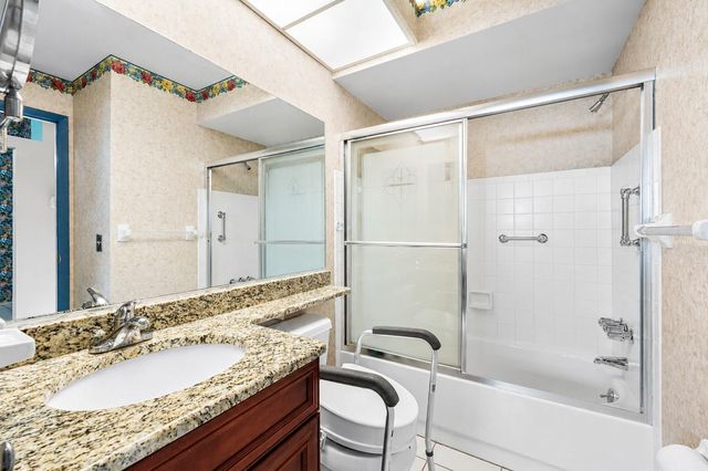 2927 63RD STREET W, Bradenton, FL 34209