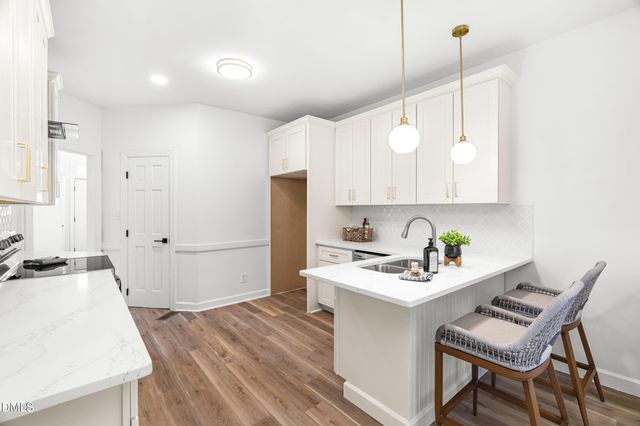 1725 Briarforest Place, Raleigh, NC 27615