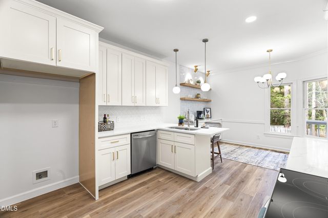 1725 Briarforest Place, Raleigh, NC 27615