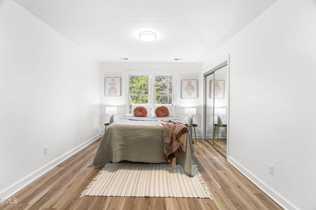1725 Briarforest Place, Raleigh, NC 27615