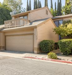 4737 W Iris Avenue, Visalia, CA 93277