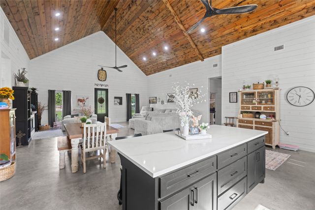 7122 Farm Road 1499, Sumner, TX 75486